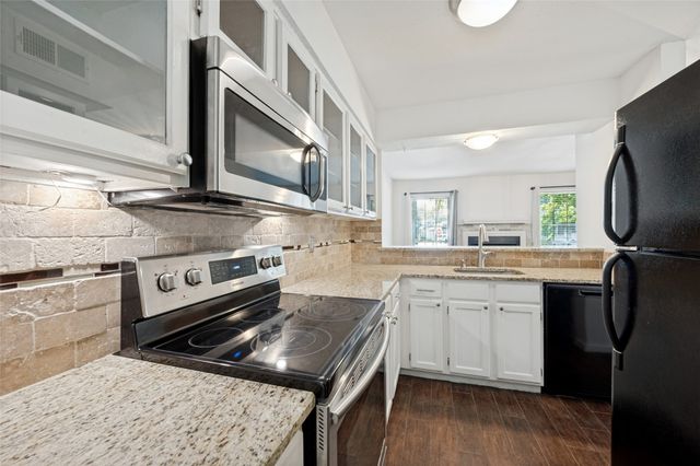 5505 Live Oak Street 105, Dallas, TX 75206