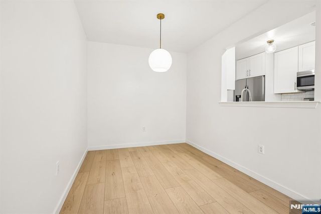 100 Crown Court 471, Edgewater, NJ 07020