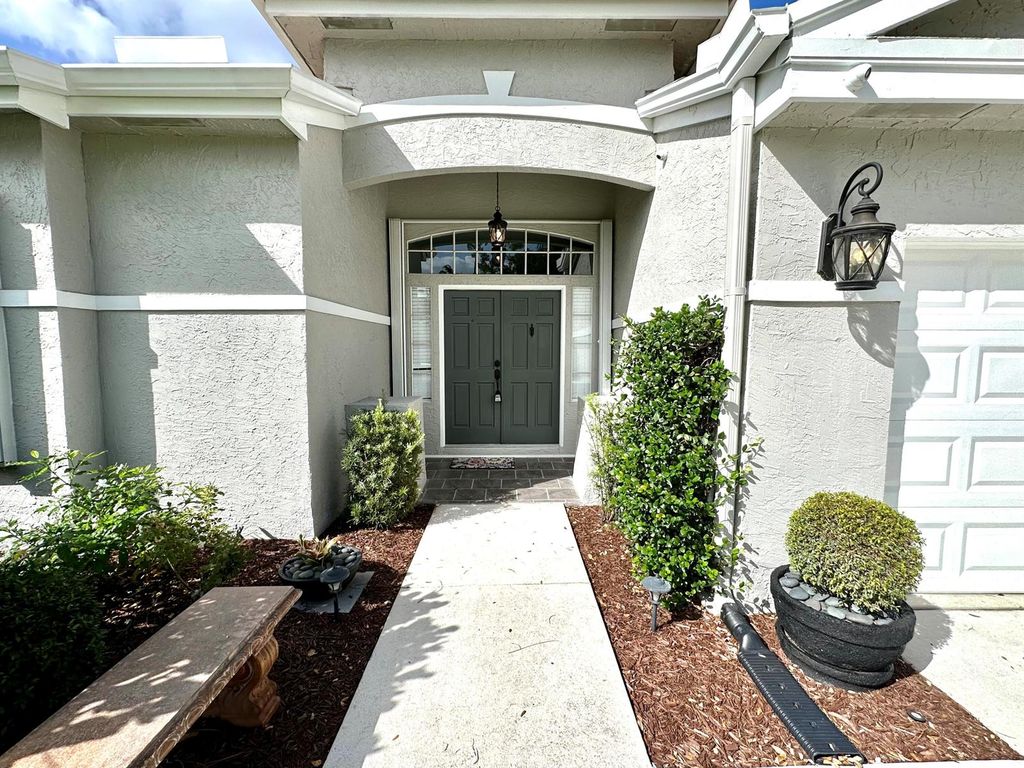 1000 Lake Breeze Drive, Wellington, FL 33414