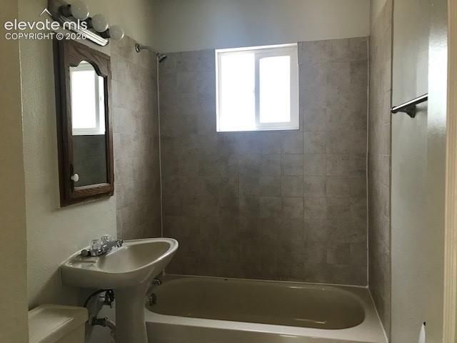 831 E Las Animas Street, Colorado Springs, CO 80903