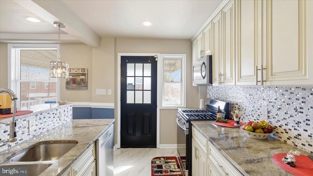 5427 THE ALAMEDA, Baltimore, MD 21239