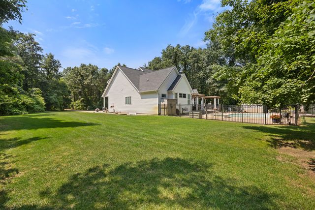 10720 W L Avenue, Kalamazoo, MI 49009