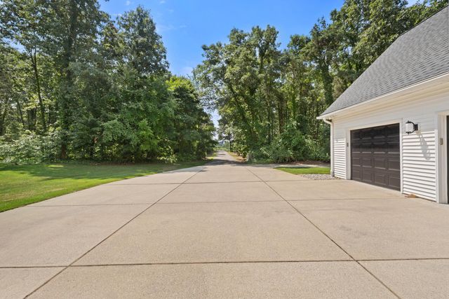 10720 W L Avenue, Kalamazoo, MI 49009