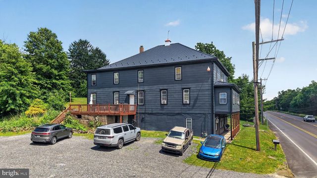 670 SUSQUEHANNA TRL, Northumberland, PA 17857