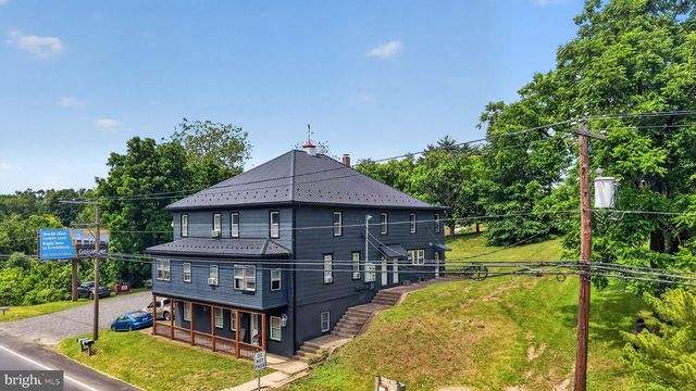 670 SUSQUEHANNA TRL, Northumberland, PA 17857