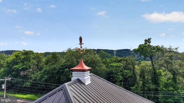 670 SUSQUEHANNA TRL, Northumberland, PA 17857