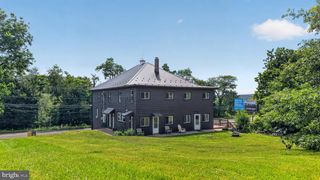 670 SUSQUEHANNA TRL, Northumberland, PA 17857