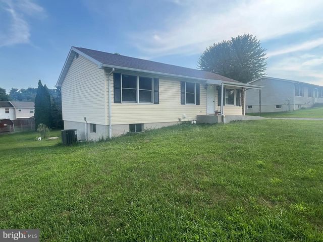 8774 OXFORD CIRCLE, Waynesboro, PA 17268