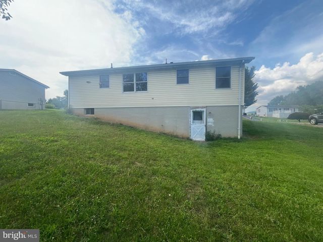 8774 OXFORD CIRCLE, Waynesboro, PA 17268