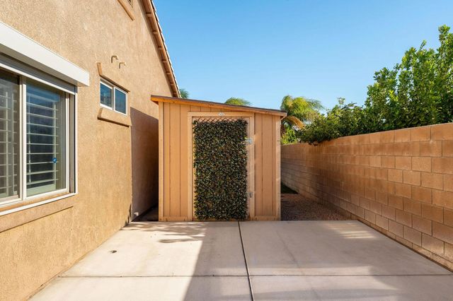 992 Mira Grande, Palm Springs, CA 92262