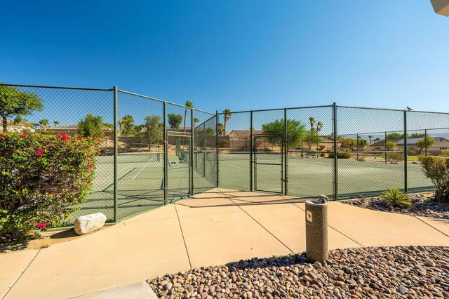 992 Mira Grande, Palm Springs, CA 92262