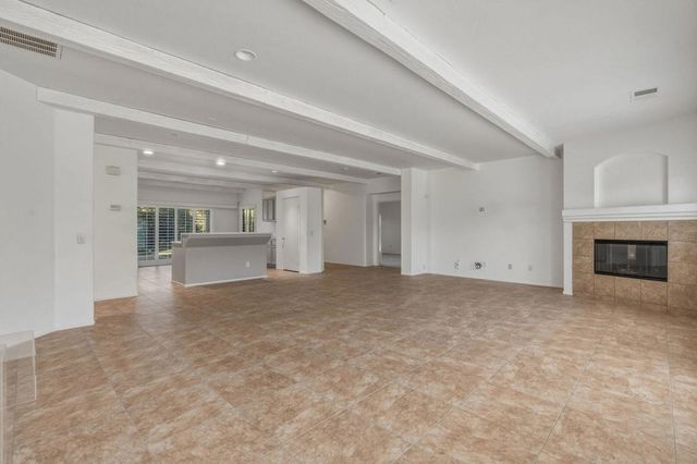992 Mira Grande, Palm Springs, CA 92262