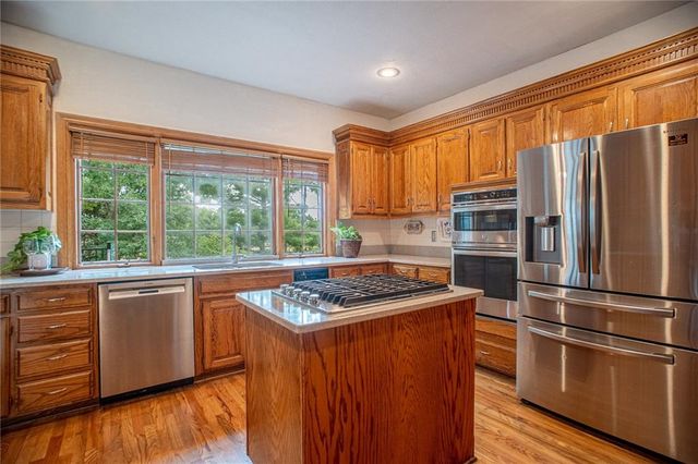 12668 Sherwood Drive, Leawood, KS 66209