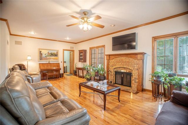 12668 Sherwood Drive, Leawood, KS 66209