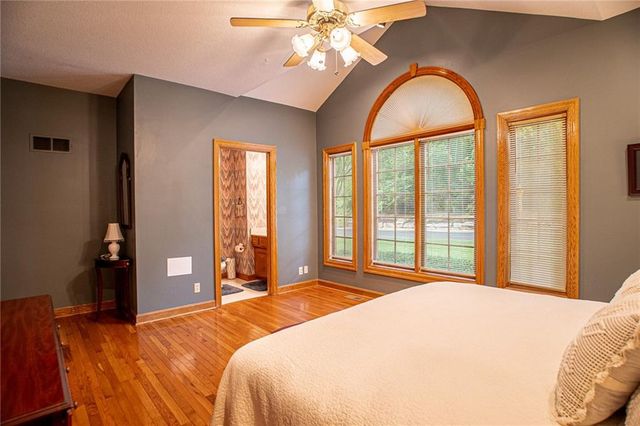 12668 Sherwood Drive, Leawood, KS 66209