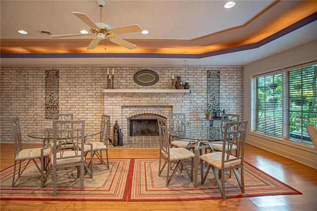 12668 Sherwood Drive, Leawood, KS 66209