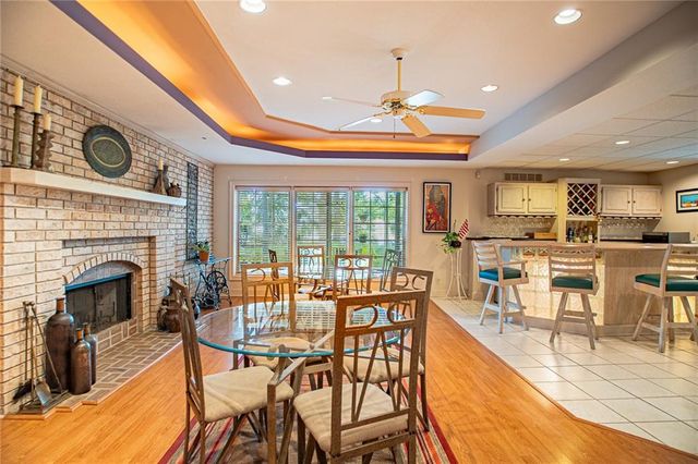 12668 Sherwood Drive, Leawood, KS 66209