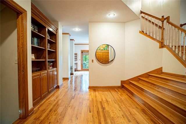 12668 Sherwood Drive, Leawood, KS 66209