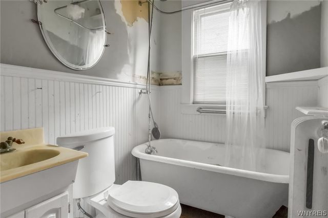 136 Crowley Avenue, Buffalo, NY 14207