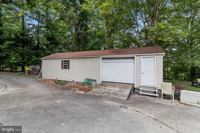 39550 MOUNT WOLF RD, Charlotte Hall, MD 20622