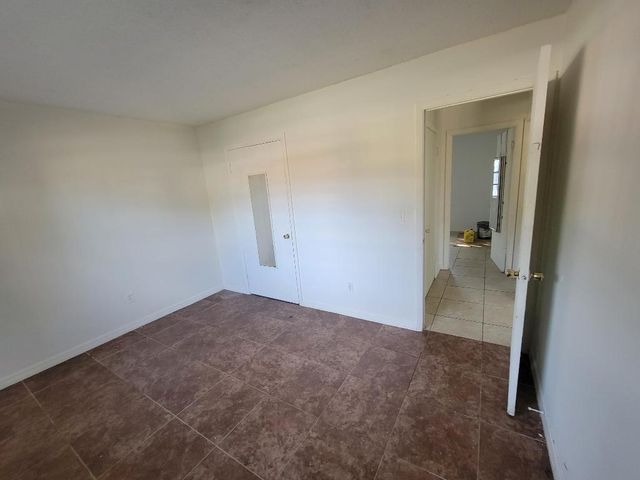 4901 Spruce Avenue SE, West Palm Beach, FL 33407