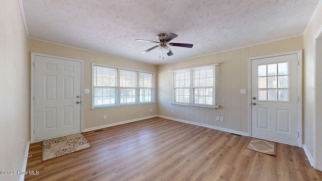 1240 W Michigan Avenue, Southern Pines, NC 28387