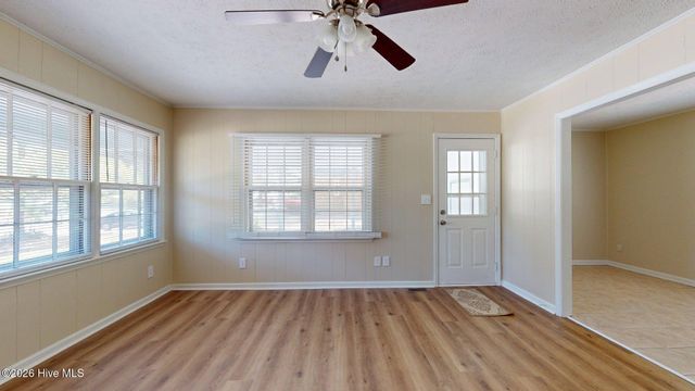 1240 W Michigan Avenue, Southern Pines, NC 28387