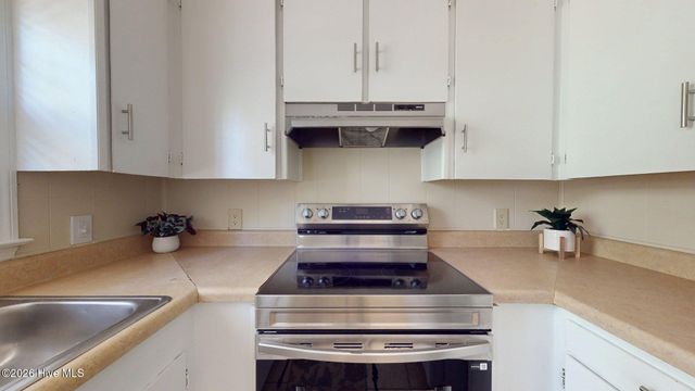 1240 W Michigan Avenue, Southern Pines, NC 28387