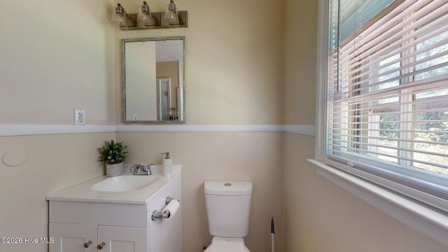 1240 W Michigan Avenue, Southern Pines, NC 28387