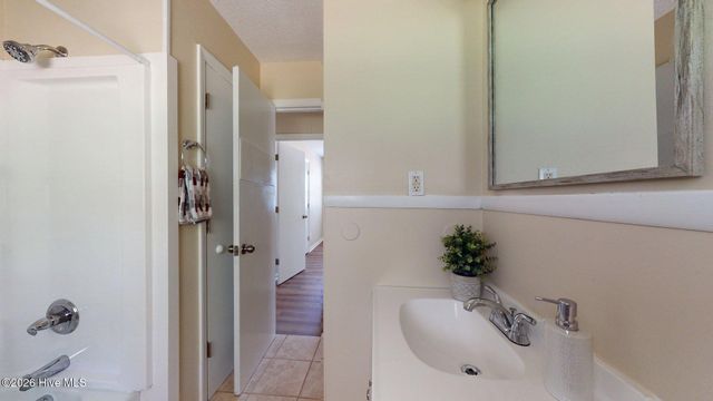 1240 W Michigan Avenue, Southern Pines, NC 28387