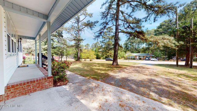 1240 W Michigan Avenue, Southern Pines, NC 28387