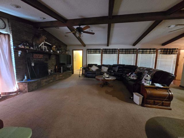 8408 Griggs Rd, Pine Bluff, AR 71603