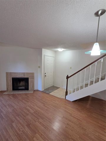 2120 El Paseo Street 2106, Houston, TX 77054