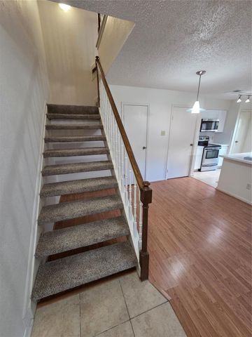 2120 El Paseo Street 2106, Houston, TX 77054