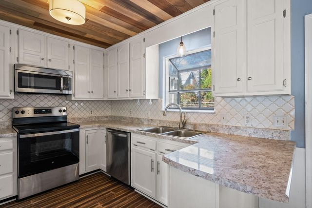 8115 Savannah Hills Drive, Ooltewah, TN 37363