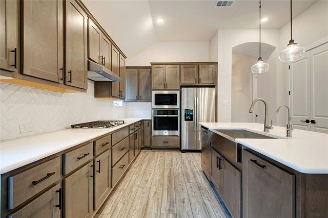 633 Pecan Bottom TRL, Georgetown, TX 78628