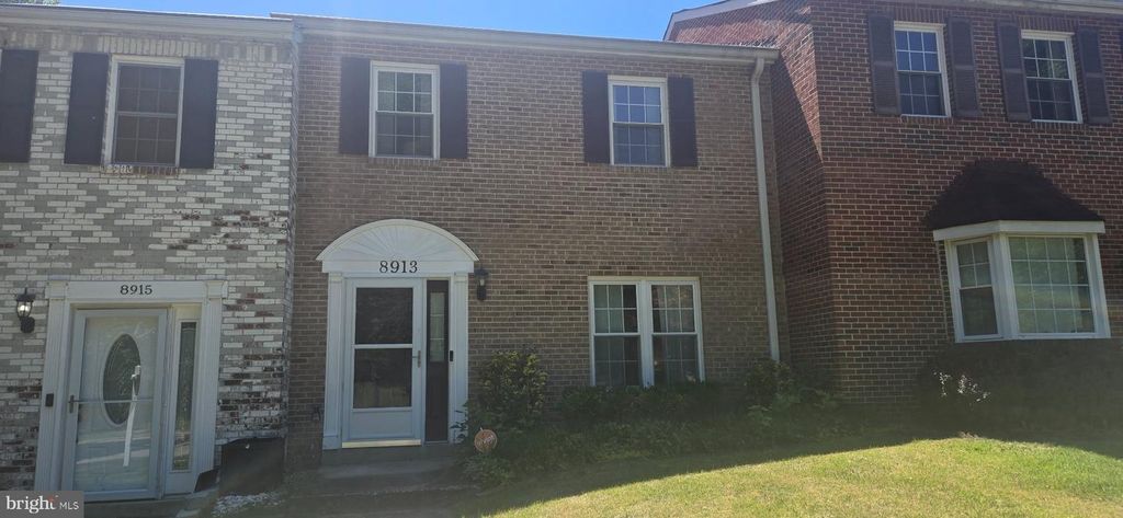 Image 2 of property listing at 8913 GRANDHAVEN AVE, Upper Marlboro, MD 20772
