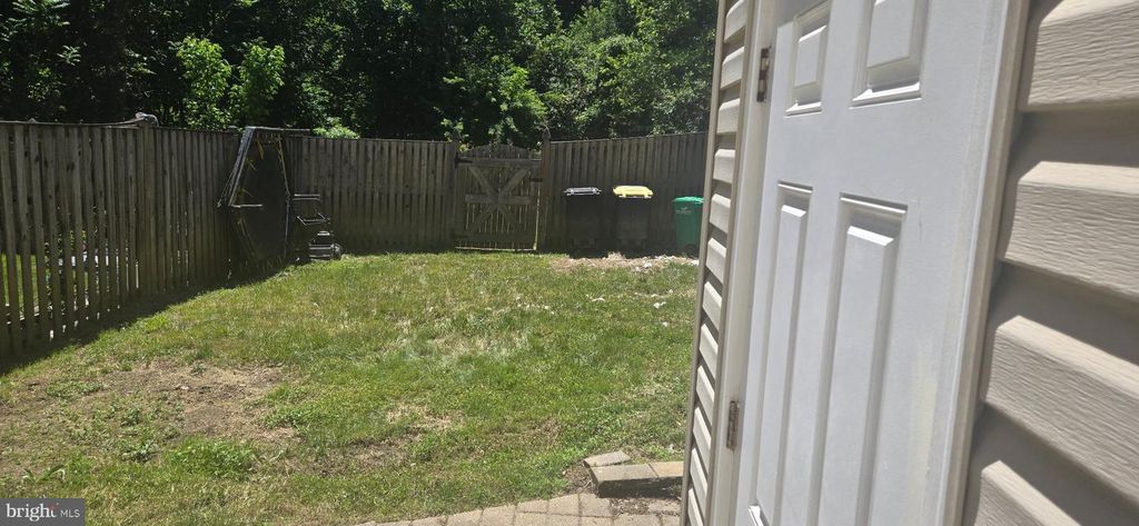 Image 17 of property listing at 8913 GRANDHAVEN AVE, Upper Marlboro, MD 20772