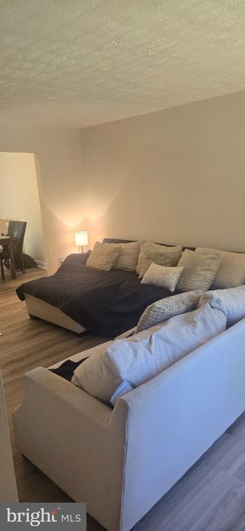 Image 5 of property listing at 8913 GRANDHAVEN AVE, Upper Marlboro, MD 20772