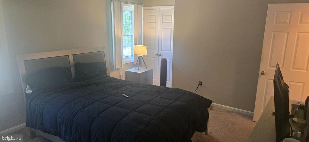Image 8 of property listing at 8913 GRANDHAVEN AVE, Upper Marlboro, MD 20772