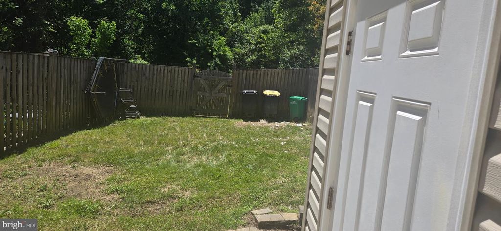 Image 85 of property listing at 8913 GRANDHAVEN AVE, Upper Marlboro, MD 20772
