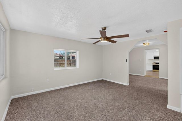 3129 Mares Road SW, Albuquerque, NM 87105
