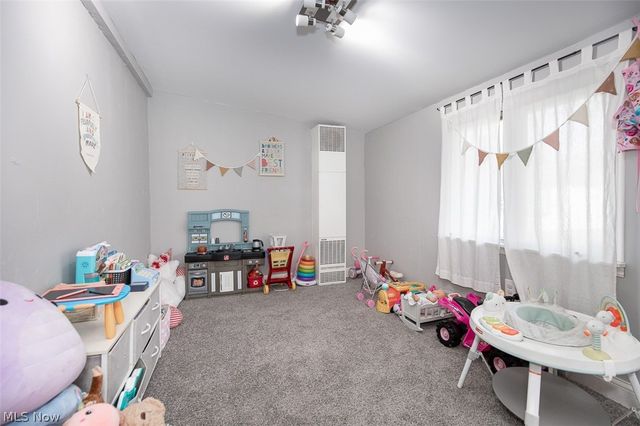 926 Sherwood Drive, Elyria, OH 44035