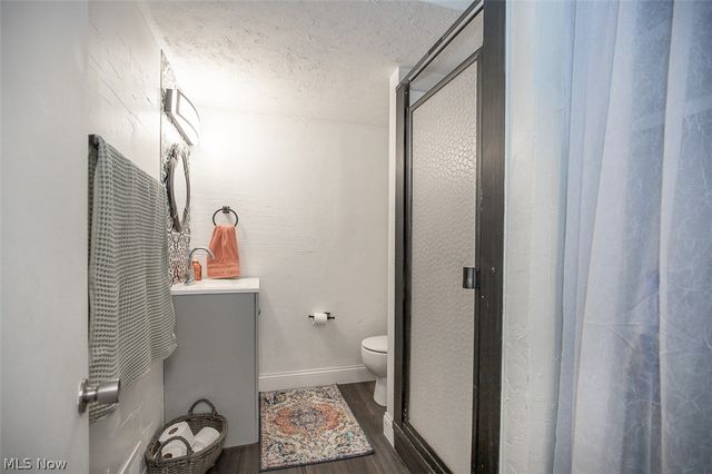 926 Sherwood Drive, Elyria, OH 44035