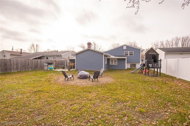 926 Sherwood Drive, Elyria, OH 44035