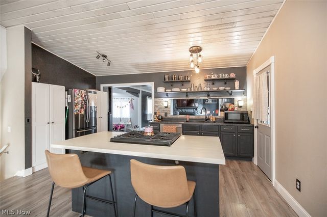 926 Sherwood Drive, Elyria, OH 44035