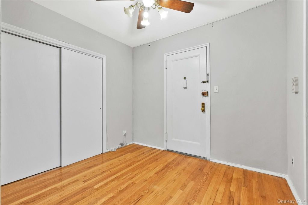 138-18 28th Road 2F, Flushing, NY 11354 — photo 5