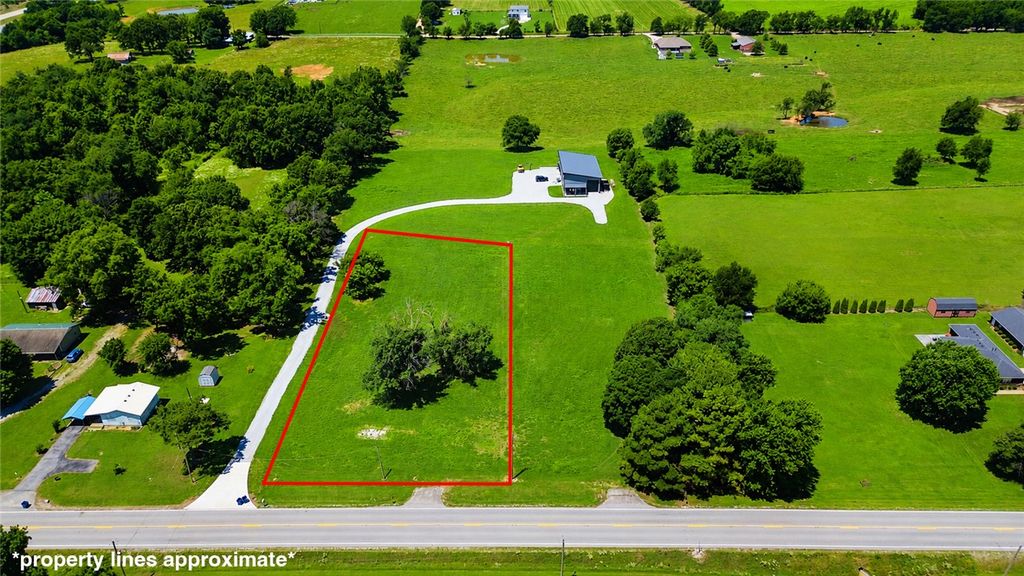 13197 AR 279 Highway, Gravette, AR 72736