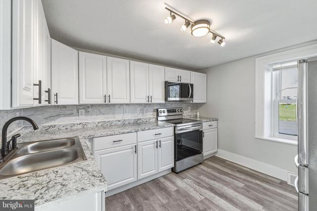 773 W MAIN ST, Stanley, VA 22851