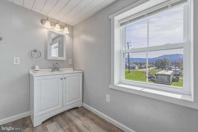 773 W MAIN ST, Stanley, VA 22851